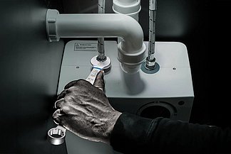 Gracias a su boca que se encuentra doblada en 7,5° así como a su geometría de doble hexágono, con la nueva Joker 6003 se consigue una duplicación de los puntos de posicionamiento de la herramienta, y - de esta forma - un ángulo de retorno de 15°.